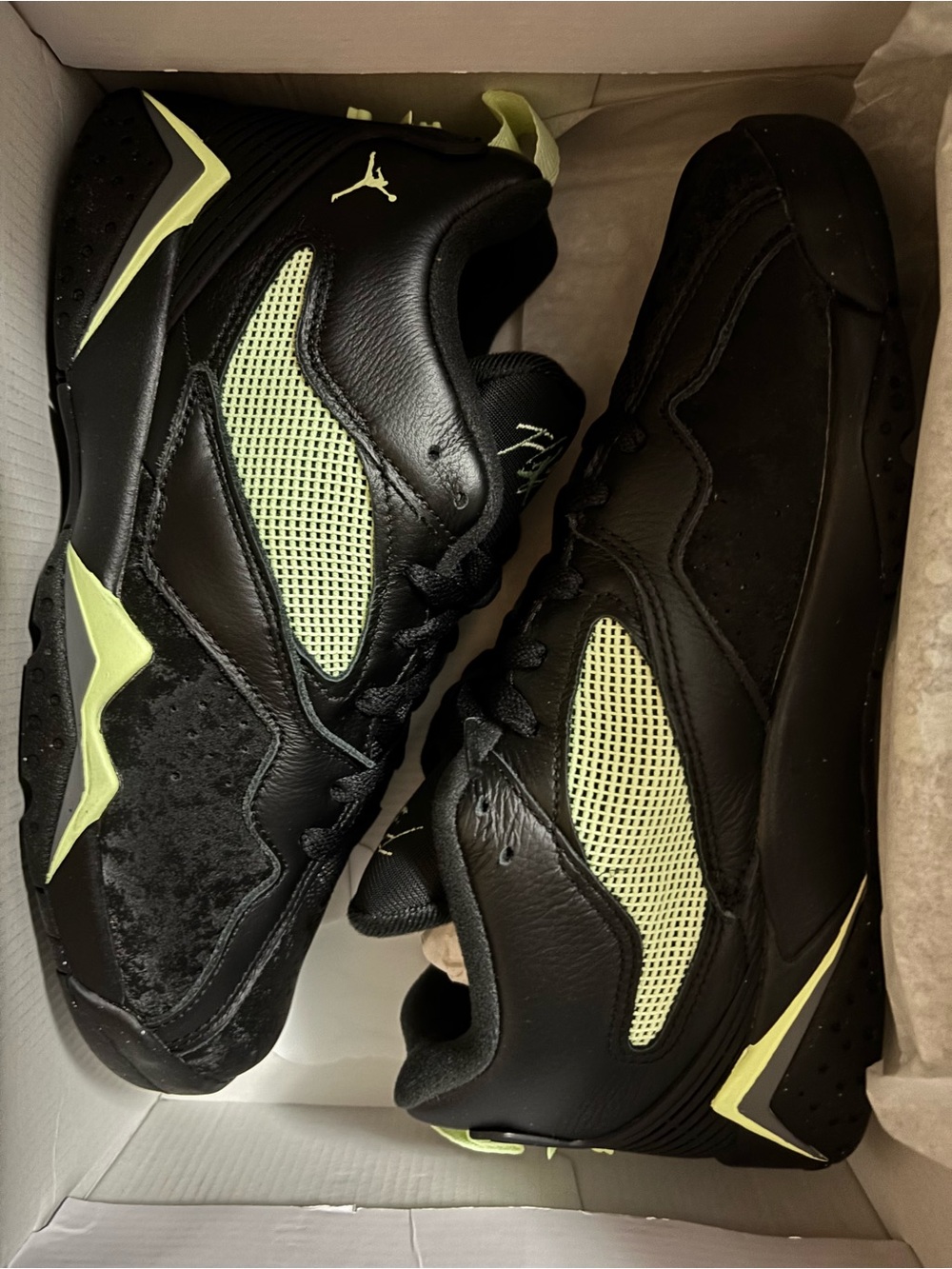 Jordan Sneakers 6.5y in Black and Light Green